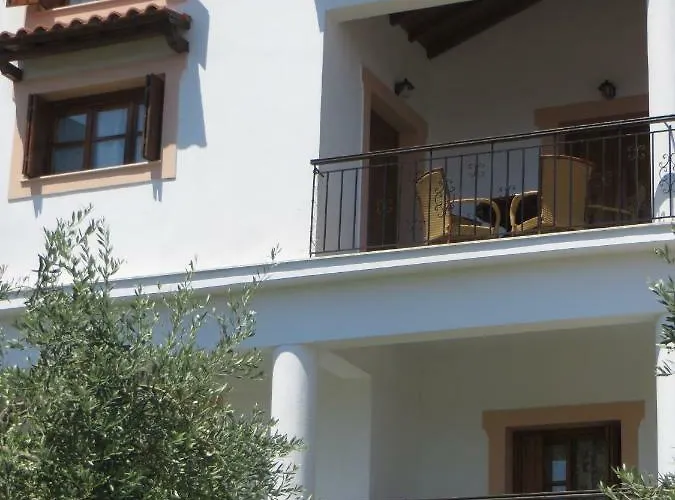 Poseidon Apartment *